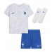 Fotballdrakt Barn Frankrike Kylian Mbappe #10 Bortedraktsett VM 2022 Kortermet (+ Korte bukser)